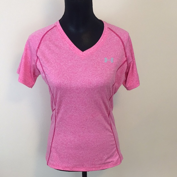 Under Armour Tops - UNDER ARMOUR Sports Top